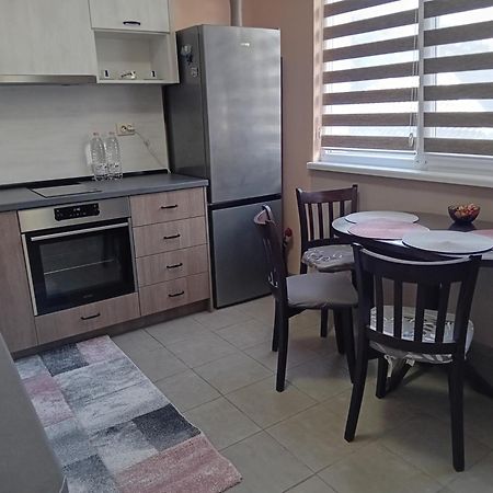 Апартамент "Рая" Dobrich Quarto foto